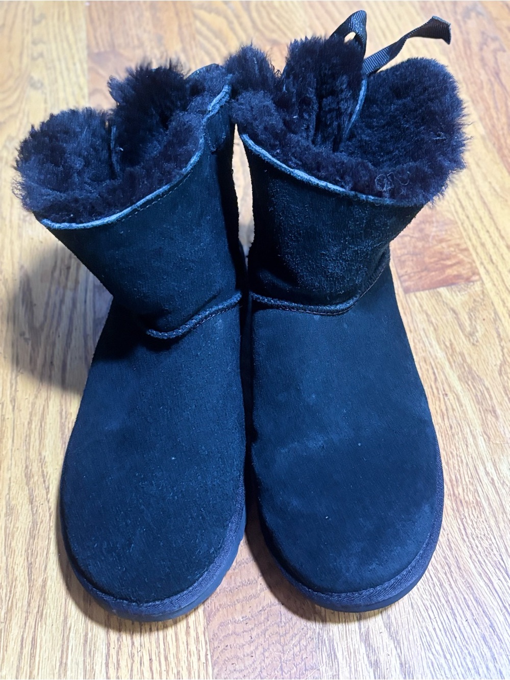 UGG Bailey Bow II Black Sheepskin Suede Boots Double Bow Women's Size 9